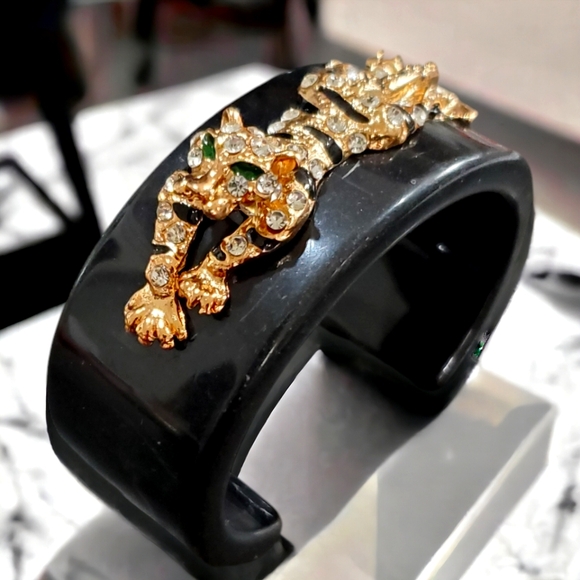 Fun Jeweled Panther Cuff Bracelet - Picture 4 of 4